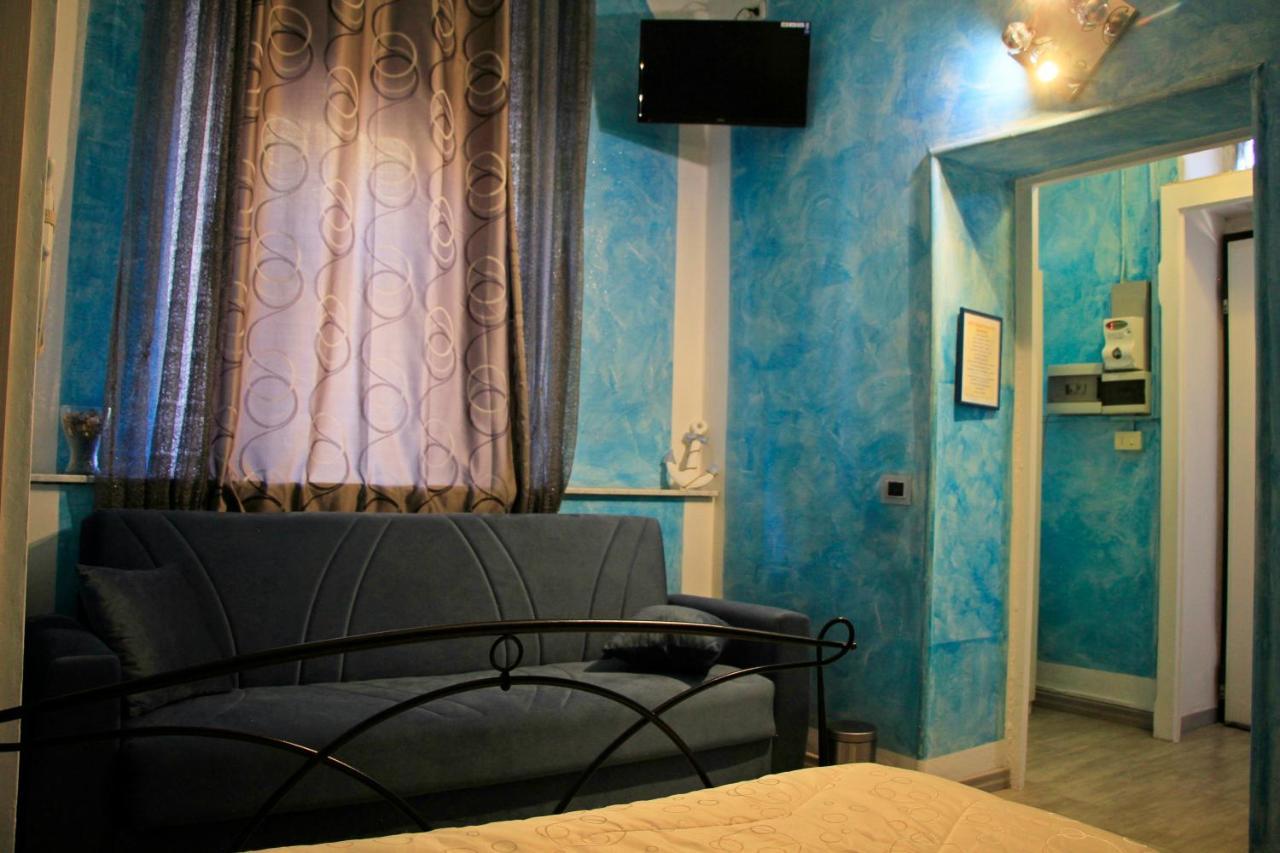 ロー Exclusive Passion Bed & Breakfast エクステリア 写真