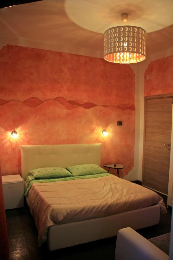 ロー Exclusive Passion Bed & Breakfast エクステリア 写真