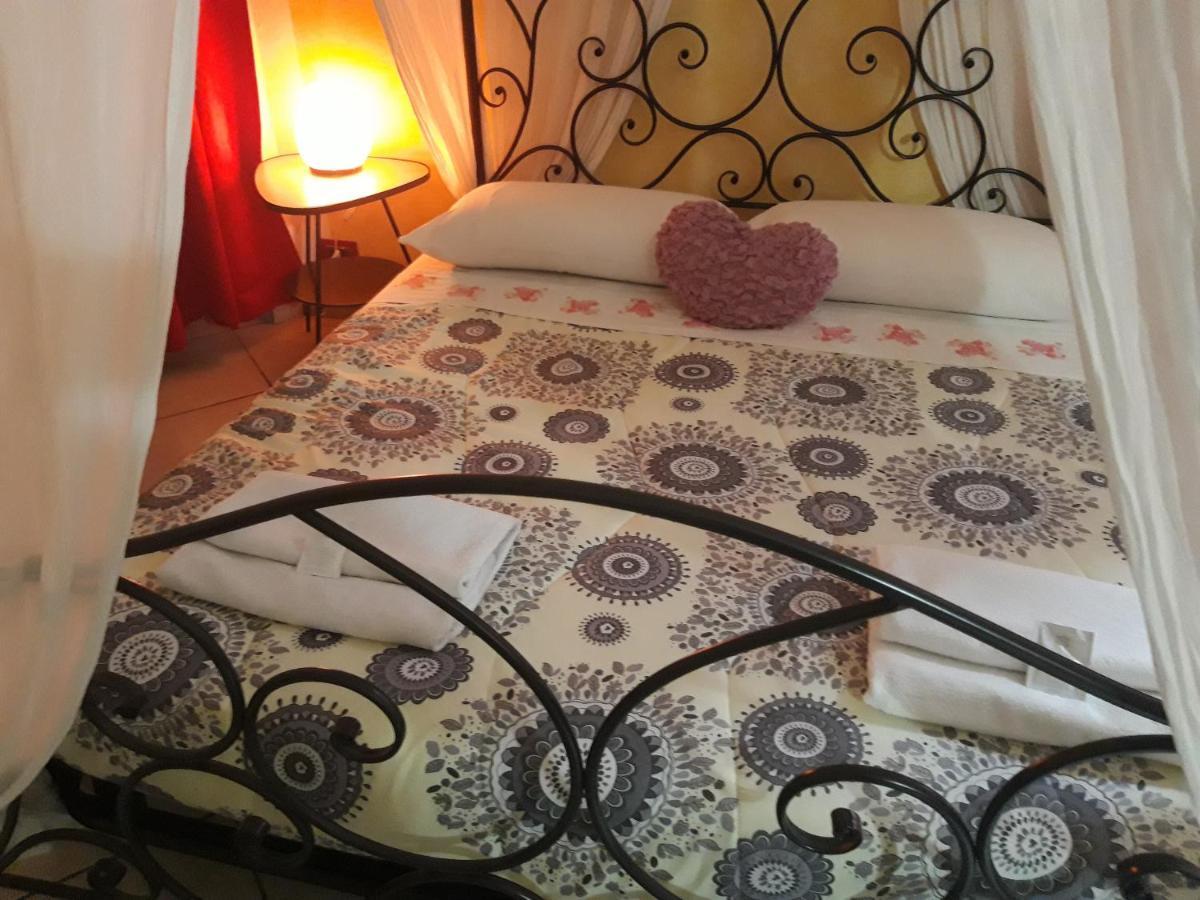 ロー Exclusive Passion Bed & Breakfast エクステリア 写真