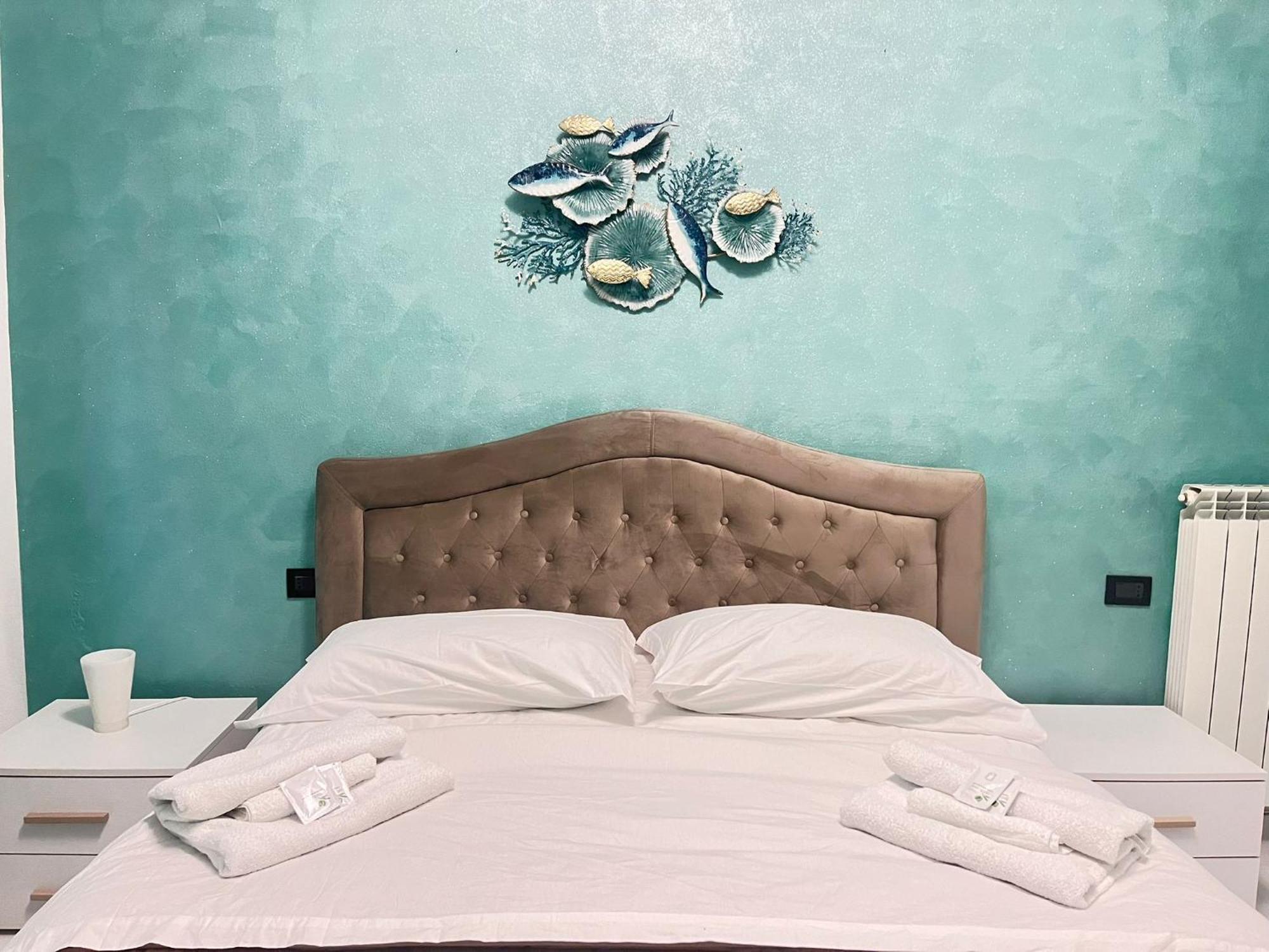 ロー Exclusive Passion Bed & Breakfast エクステリア 写真
